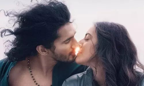 Lip-Lock Stunt By A Small Film In Discussion