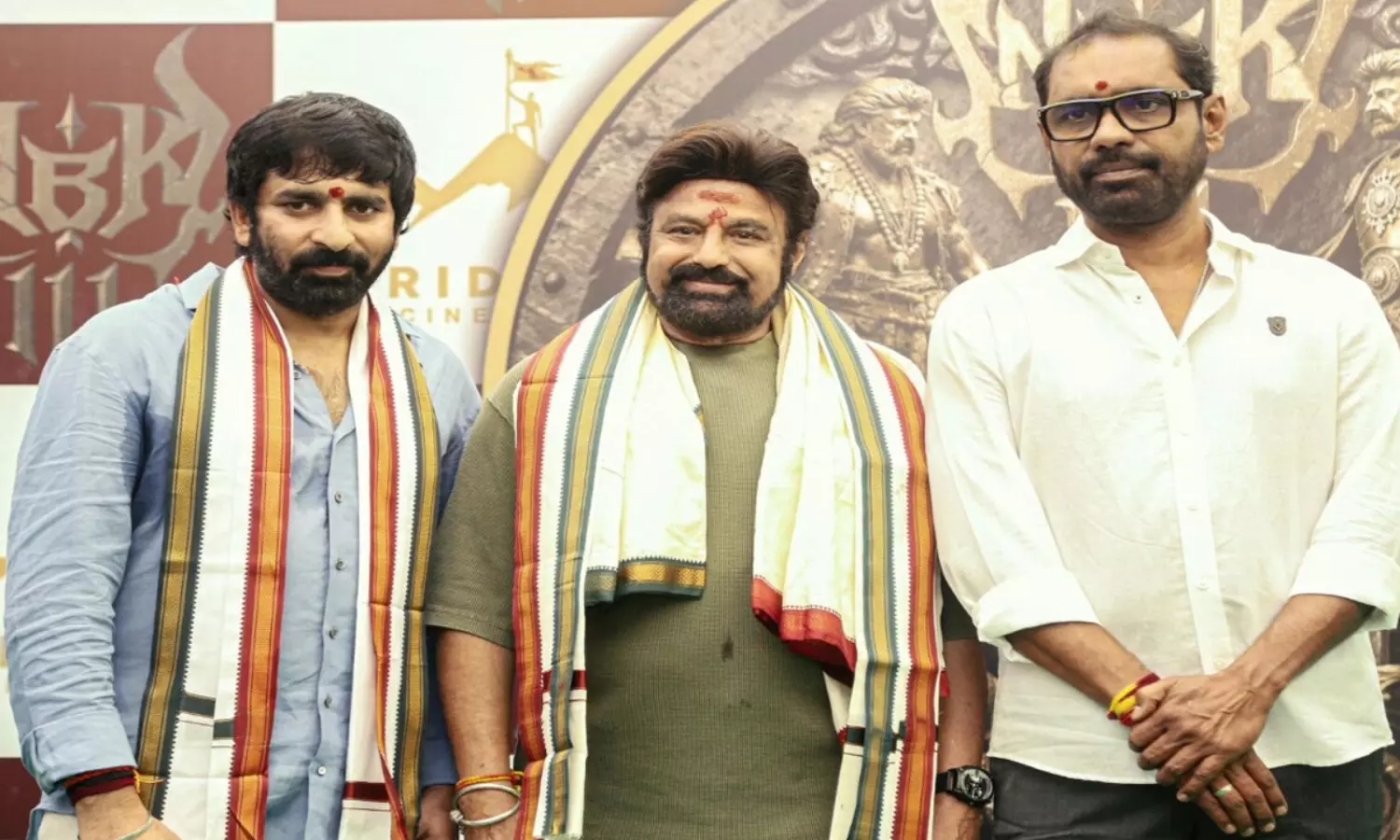 బాలయ్య సినిమాలో హాట్ లేడీ! బాలయ్య సినిమాలో హాట్ లేడీ!