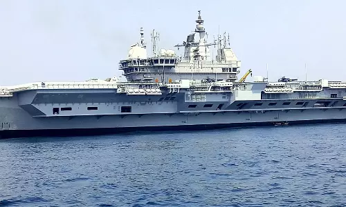 సముద్రంపై ఉక్కు కోట.. INS విక్రాంత్ అద్భుత విశేషాలివే!