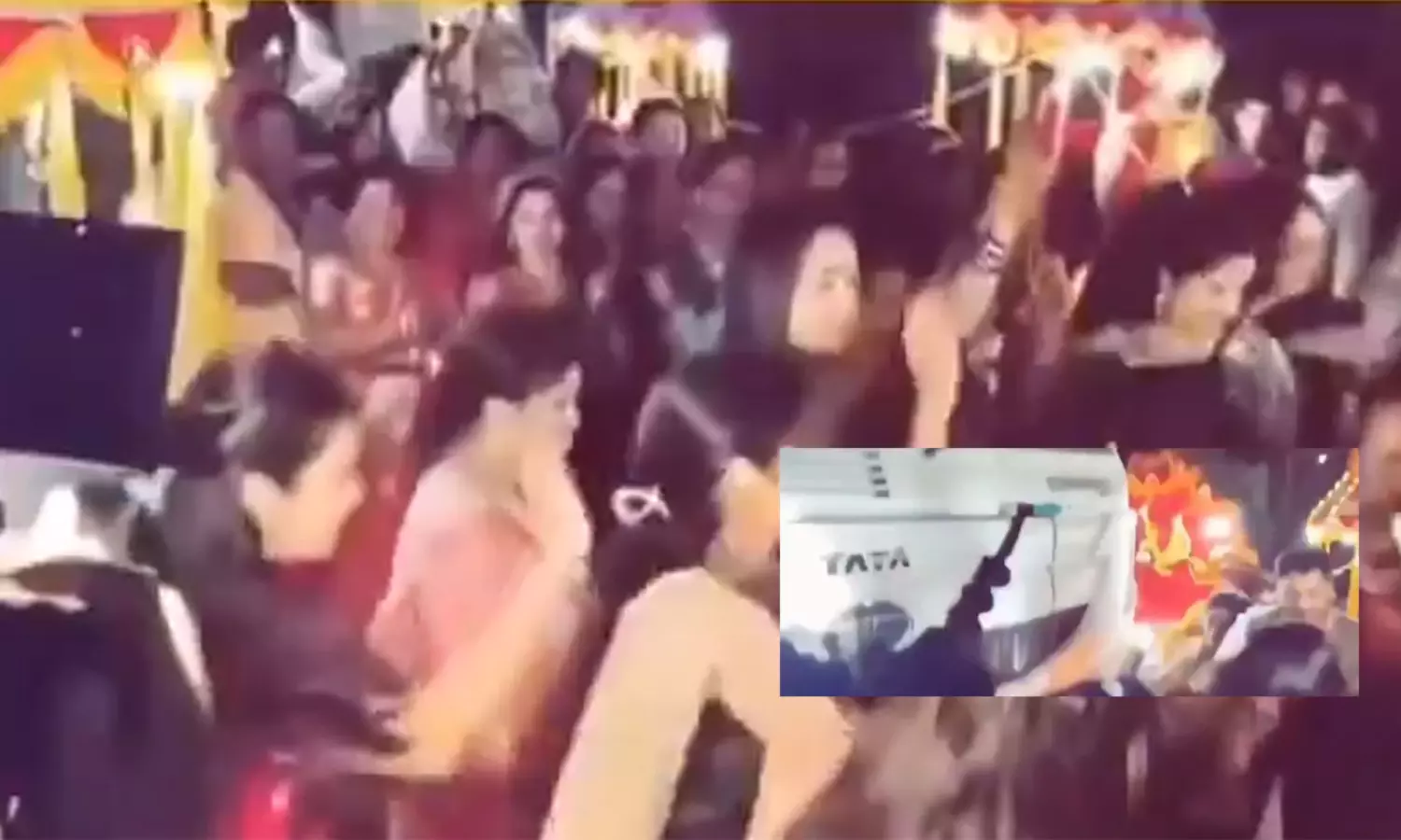 వివాహ ఊరేగింపు పై దూసుకెళ్లిన ట్రక్కు.. చివరలో ట్విస్ట్.. ఏంటి సామీ ఇది.. వివాహ ఊరేగింపు పై దూసుకెళ్లిన ట్రక్కు.. చివరలో ట్విస్ట్.. ఏంటి సామీ ఇది..