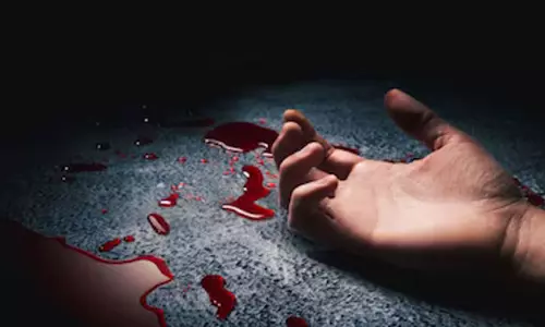 కూర విషయంలో గొడవ.. తల్లిని చంపిన కొడుకు.. దారుణ ఘటన..