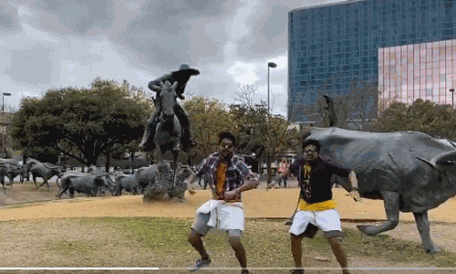 టెక్సాస్‌లో షాకింగ్ వీడియోలు: భారతీయుల ప్రవర్తనపై విమర్శలు..