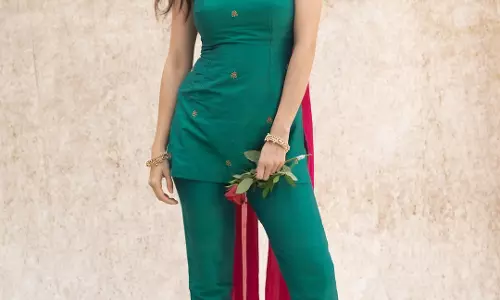 Ashika Ranganath’s Emerald Elegance Steals the Spotlight