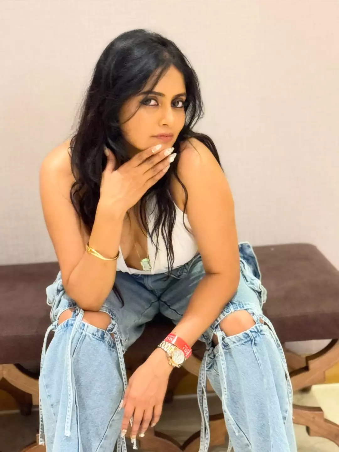 Pragya Nayan Sinha’s Poolside Photo Is Just Awe Pragya Nayan Sinha’s Poolside Photo Is Just Awe