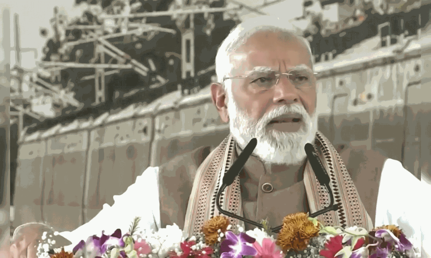 కాంగ్రెస్ మురికి రాజకీయాలు:  మోడీ ఆగ్ర‌హానికి రీజ‌నేంటి?