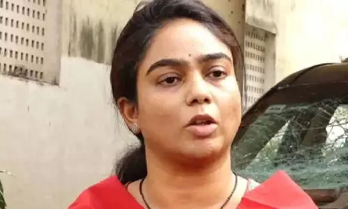 అంబటి కుమార్తెకు- మమతా బెనర్జీకి లింక్ పెట్టారు