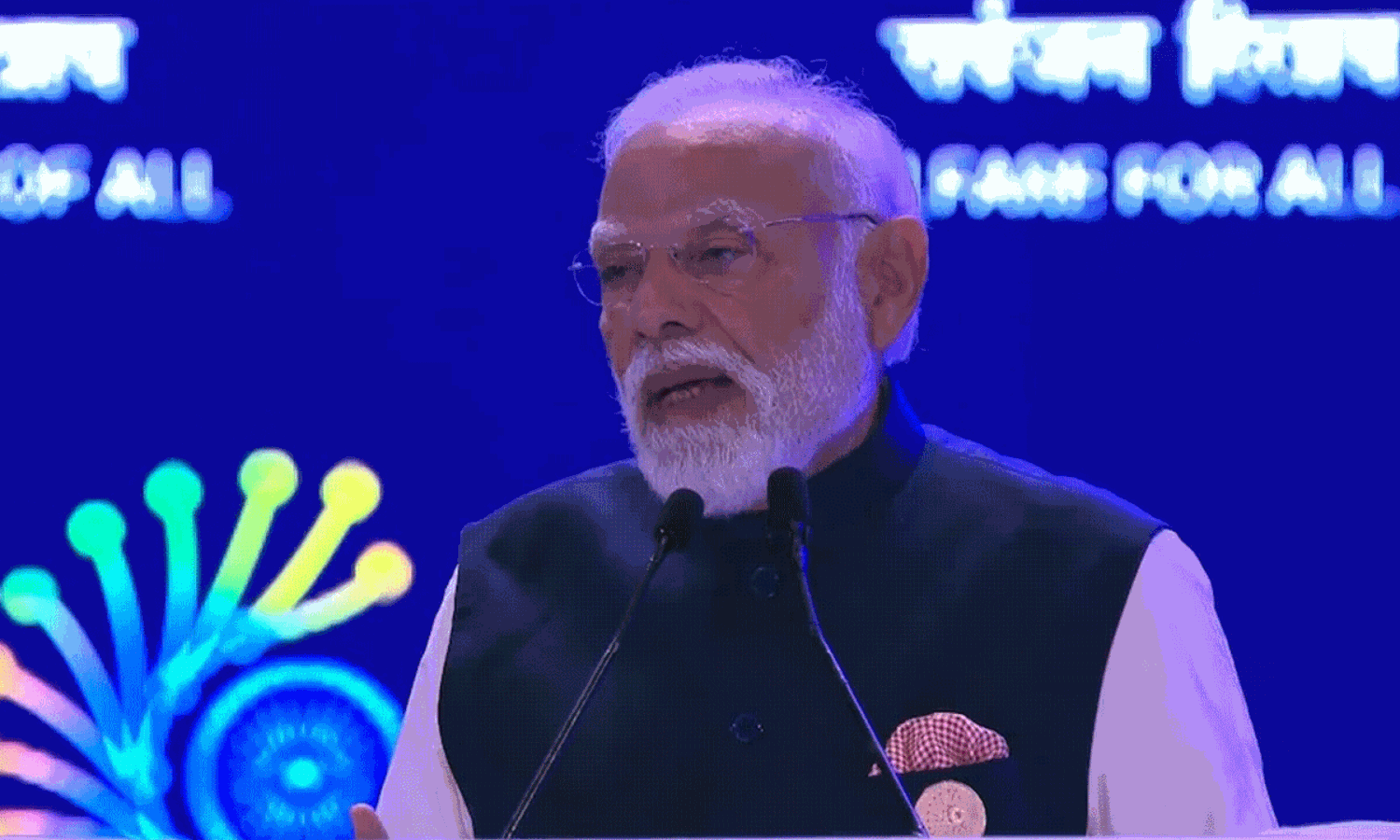 నగ్న నిరసన సరే.. నిఘా ఫెయిల్యూర్ కాదా మోడీజీ? నగ్న నిరసన సరే.. నిఘా ఫెయిల్యూర్ కాదా మోడీజీ?