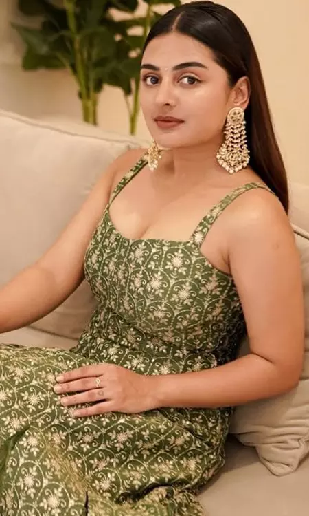 Esther Anil Blends Tradition and Trend in a Stunning Look