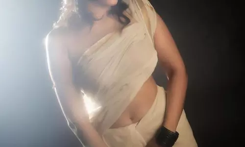 Nuveksha: A Rising Star Draped in Grace