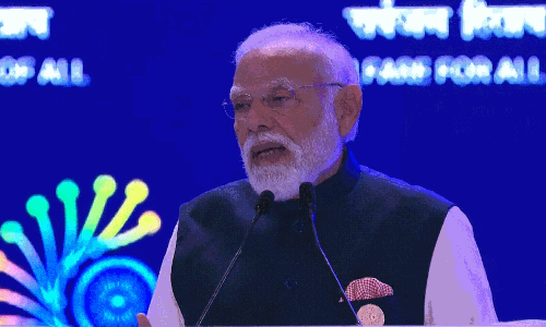 నగ్న నిరసన సరే.. నిఘా ఫెయిల్యూర్ కాదా మోడీజీ?