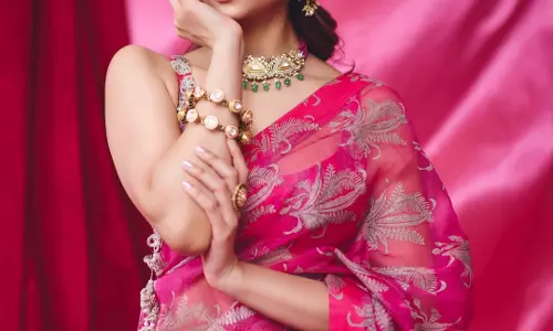 Pink Perfection Palak Tiwari’s Regal Saree Look Stuns