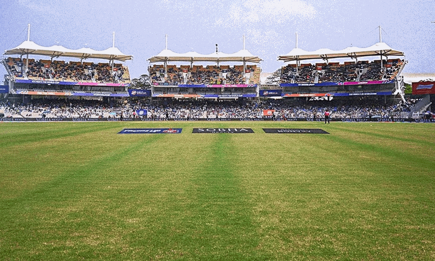 100 పైగా తేడాతో గెలిస్తేనే సెమీస్ రేసులో.. టీమ్ఇండియాకు ఫేవ‌ర్!