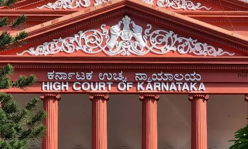 సెలబ్రిటీలకు సంప్రదాయాలను అవమానించే హక్కు ఉండదు