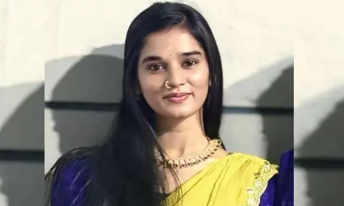 ఇద్దరు యూట్యూబర్స్ మధ్య ప్రేమ.. కట్ చేస్తే.. కోమలి ఆత్మహత్య!