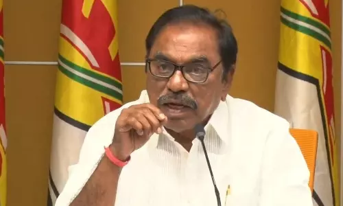 బాబు పెద్ద బరువే మోస్తున్నారు