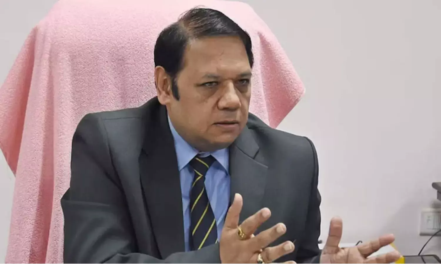 అయ్యగారి ప్రయాగ్ రాజ్ ట్రిప్ కోసం 50 మందిని రెఢీగా ఉంచాలట