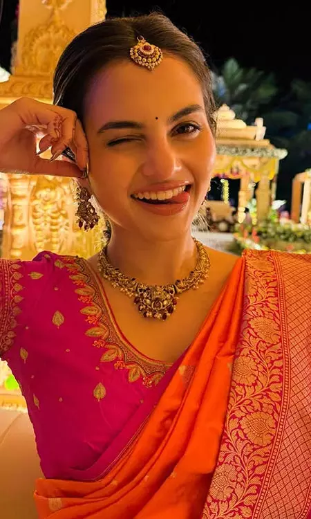 Sai Ramya Pasupuleti Shines in Traditional Saree