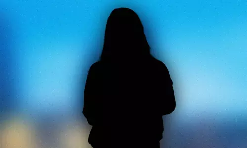 విడాకుల క‌ల్చ‌ర్‌లో భ‌ర్త‌కు హిందూ ఆచారాలు నేర్పిస్తున్న న‌టి!