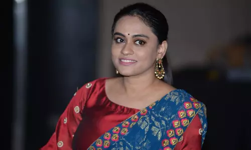 బిగ్ ప్రాజెక్టుతో మరో యాంకర్ సినీ ఎంట్రీ.. ఎవరో తెలుసా?