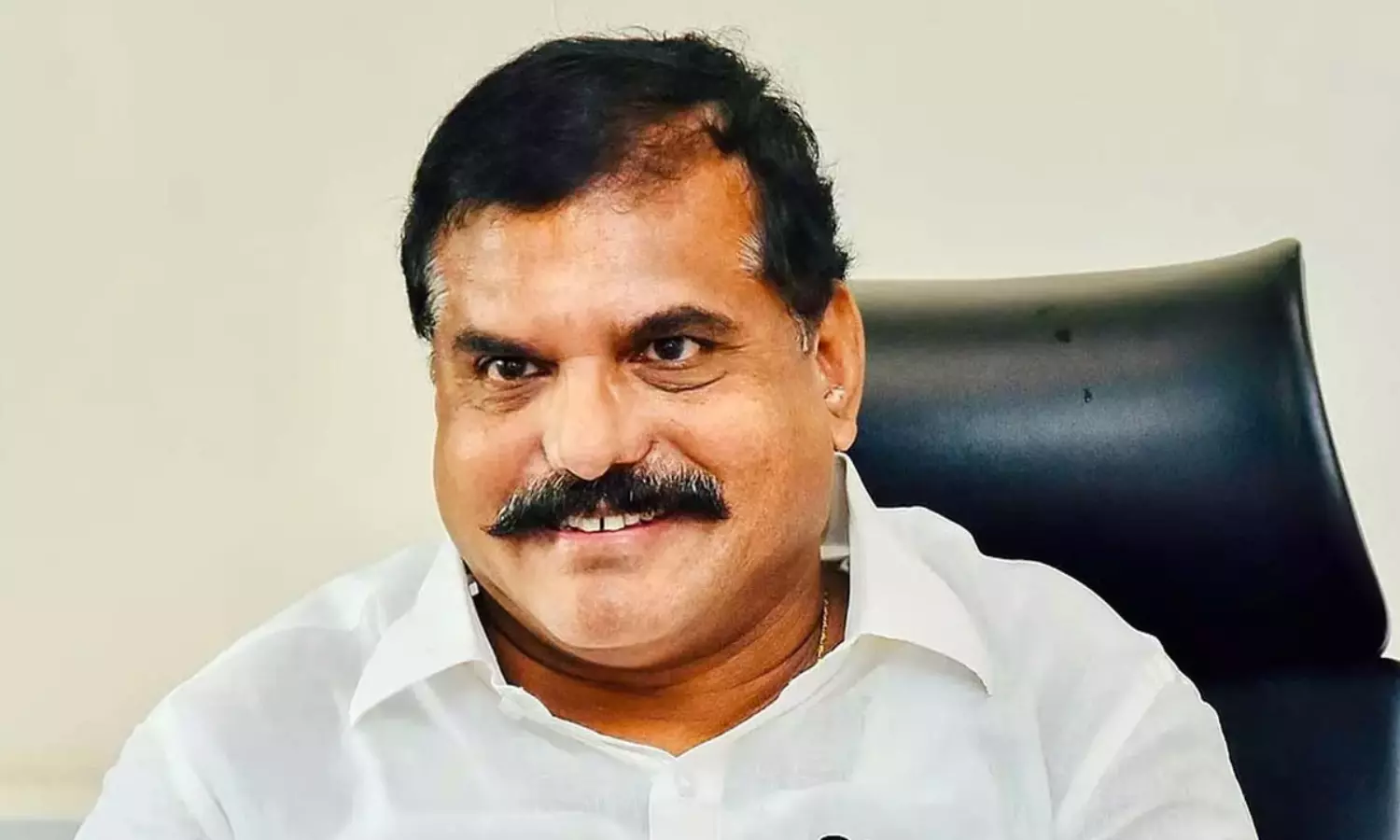 వైసీపీ నేత బొత్సపై ఆ భారమే కుంగదీస్తోందా? వైసీపీ నేత బొత్సపై ఆ భారమే కుంగదీస్తోందా?