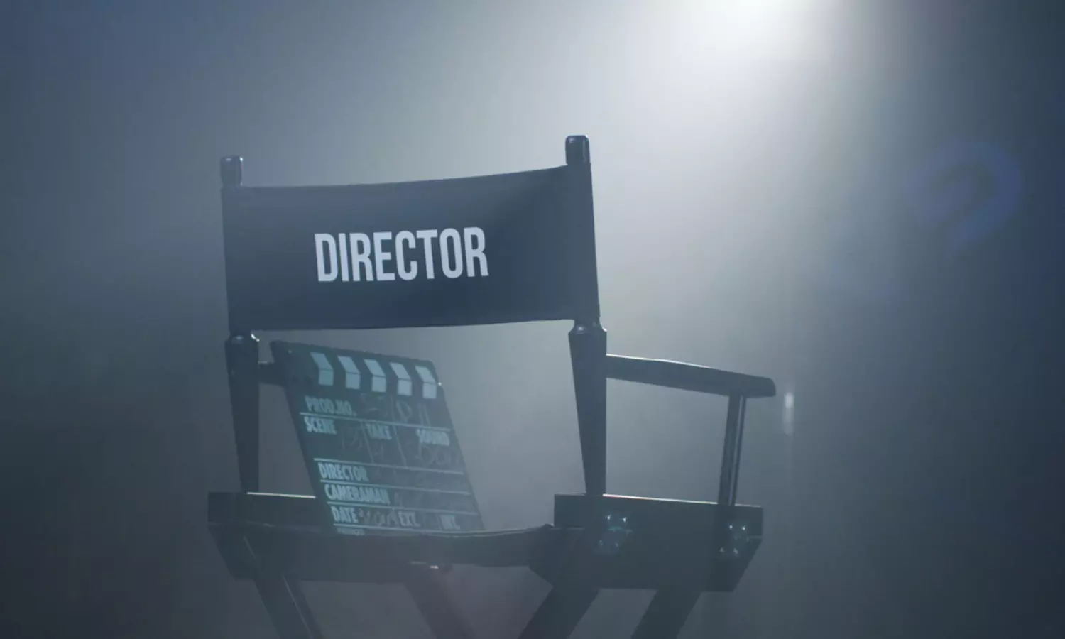 స్టార్ డైరెక్టర్ చెక్కులిచ్చి మోసపోయాడా? స్టార్ డైరెక్టర్ చెక్కులిచ్చి మోసపోయాడా?