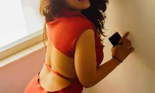 Jinal Joshi Turns Up the Heat in Bold Red Elegance