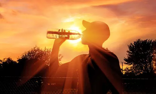 మూడు నెలలు మాడిపోవడమేనట !