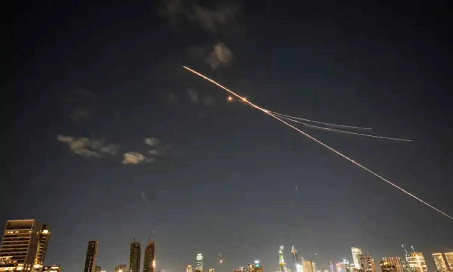 ఖమేనీ మరణం తర్వాత ఇరాన్‌ ప్రతీకారం: 27 అమెరికా స్థావరాలపై దాడులు