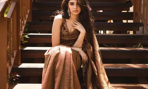 Krithi Shetty Stuns in Traditional Glam Look