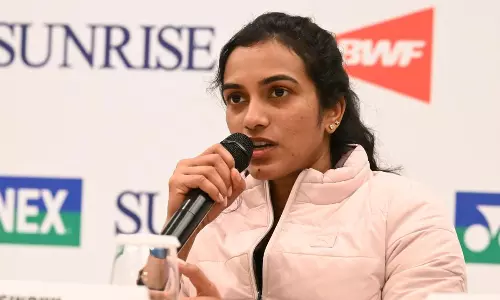 యుద్ధ భూమి నుంచి పీవీ సింధు వీడియో.. ఊపిరి పీల్చుకున్న ఫ్యాన్స్