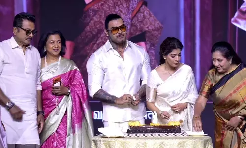 కుమార్తె భ‌విష్య‌త్ కోసం ఇద్ద‌రు భార్య‌లు ఒకే వేదిక‌పై!