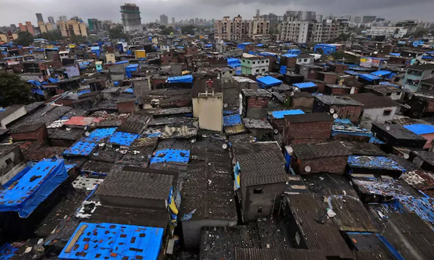 గరీబ్ దర్శన్ కి 15,000వేలు.. దారుణ జీవితం.. విదేశీయులకు వినోదమా? గరీబ్ దర్శన్ కి 15,000వేలు.. దారుణ జీవితం.. విదేశీయులకు వినోదమా?