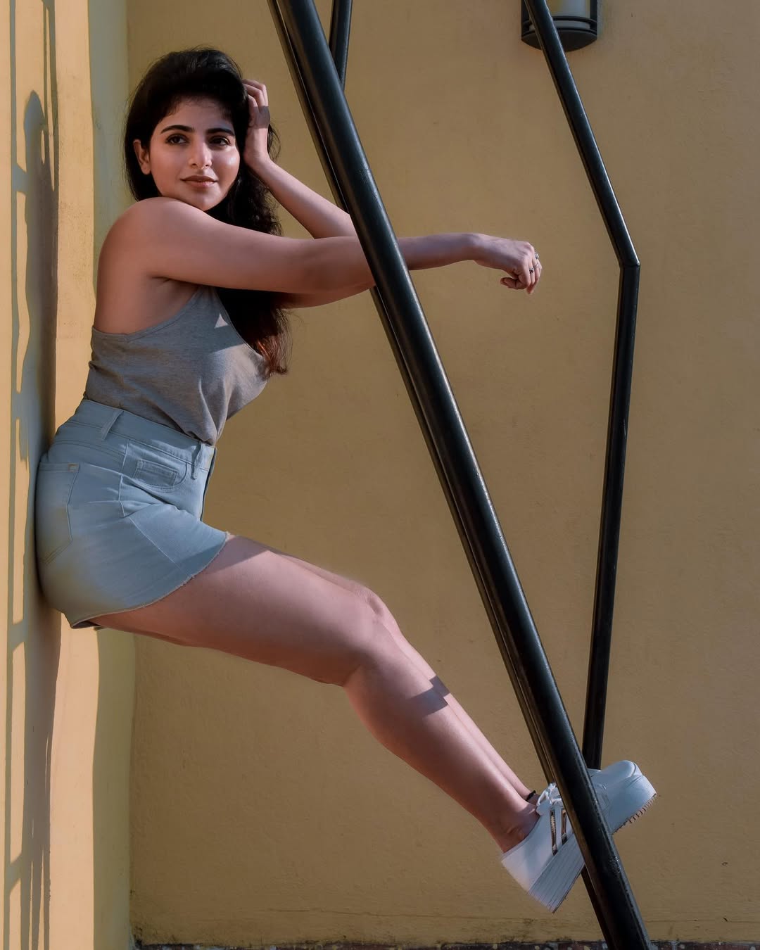 Golden Glow: Iswarya Menon’s Dazzling Throwback Series