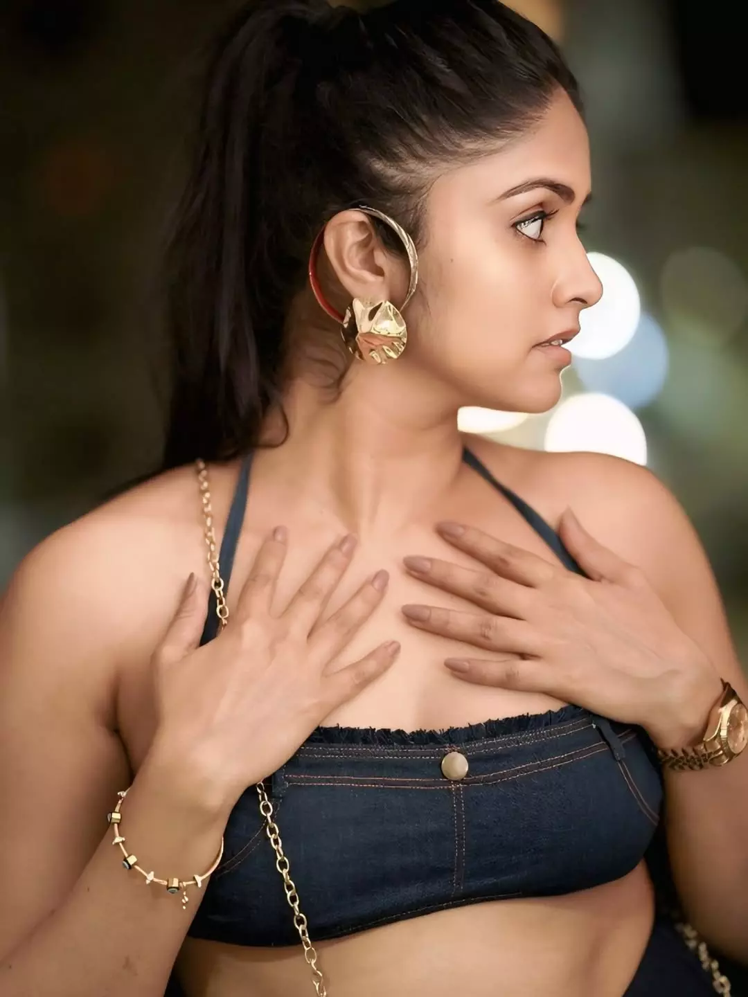 Pragya Nayan Shines in Elegant Teal Saree Look