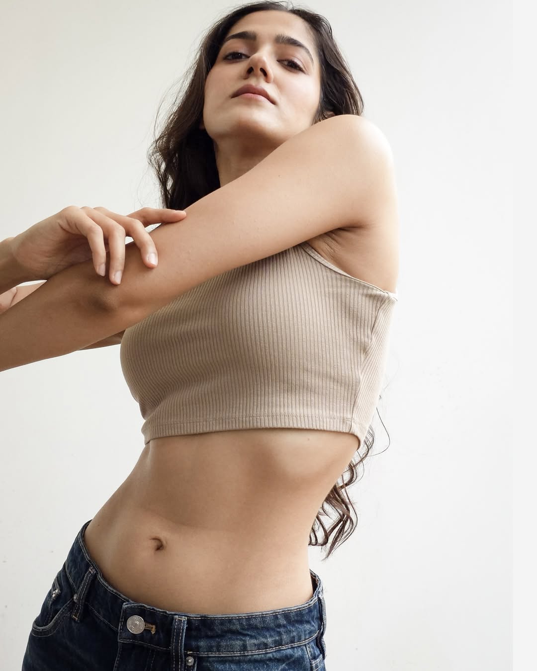 Simran Choudhary Stuns in Beachside Look Simran Choudhary Stuns in Beachside Look