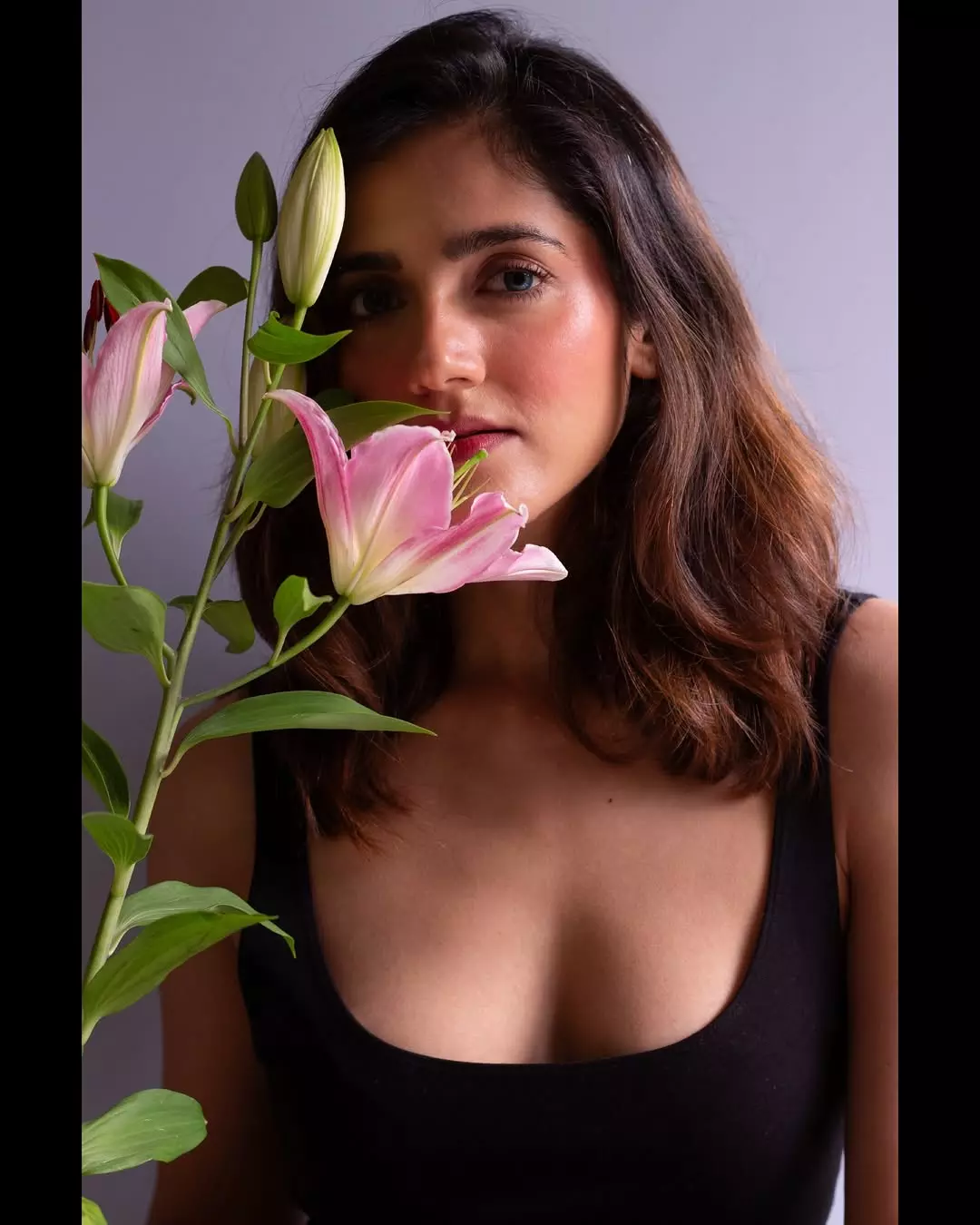 Simran Choudhary Stuns in Beachside Look