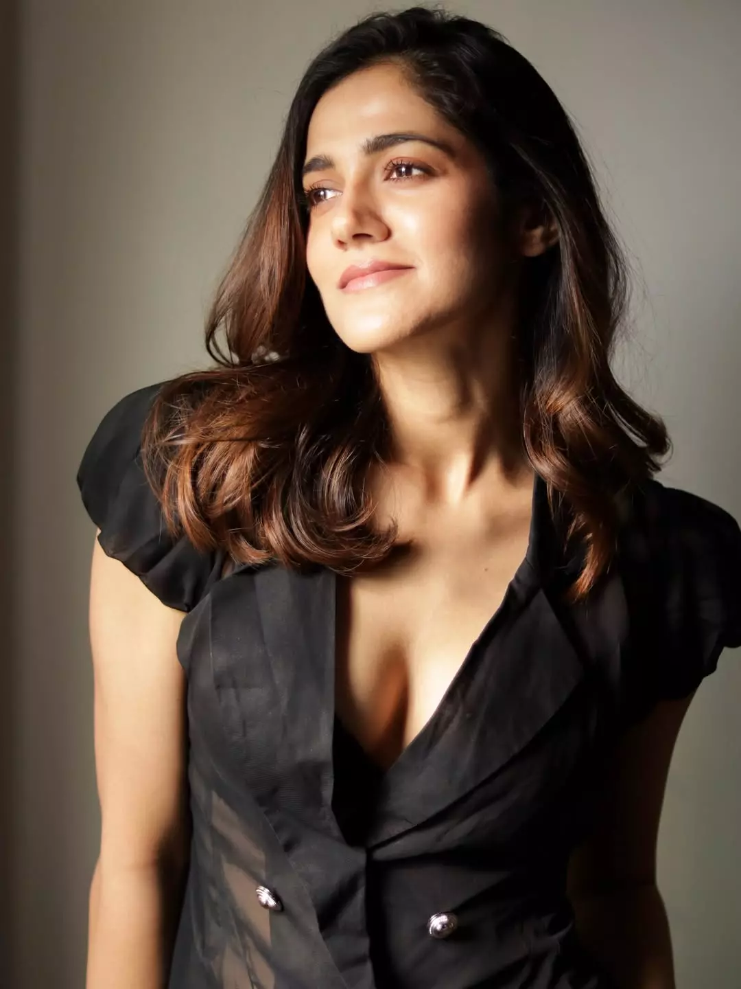 Simran Choudhary Stuns in Beachside Look Simran Choudhary Stuns in Beachside Look