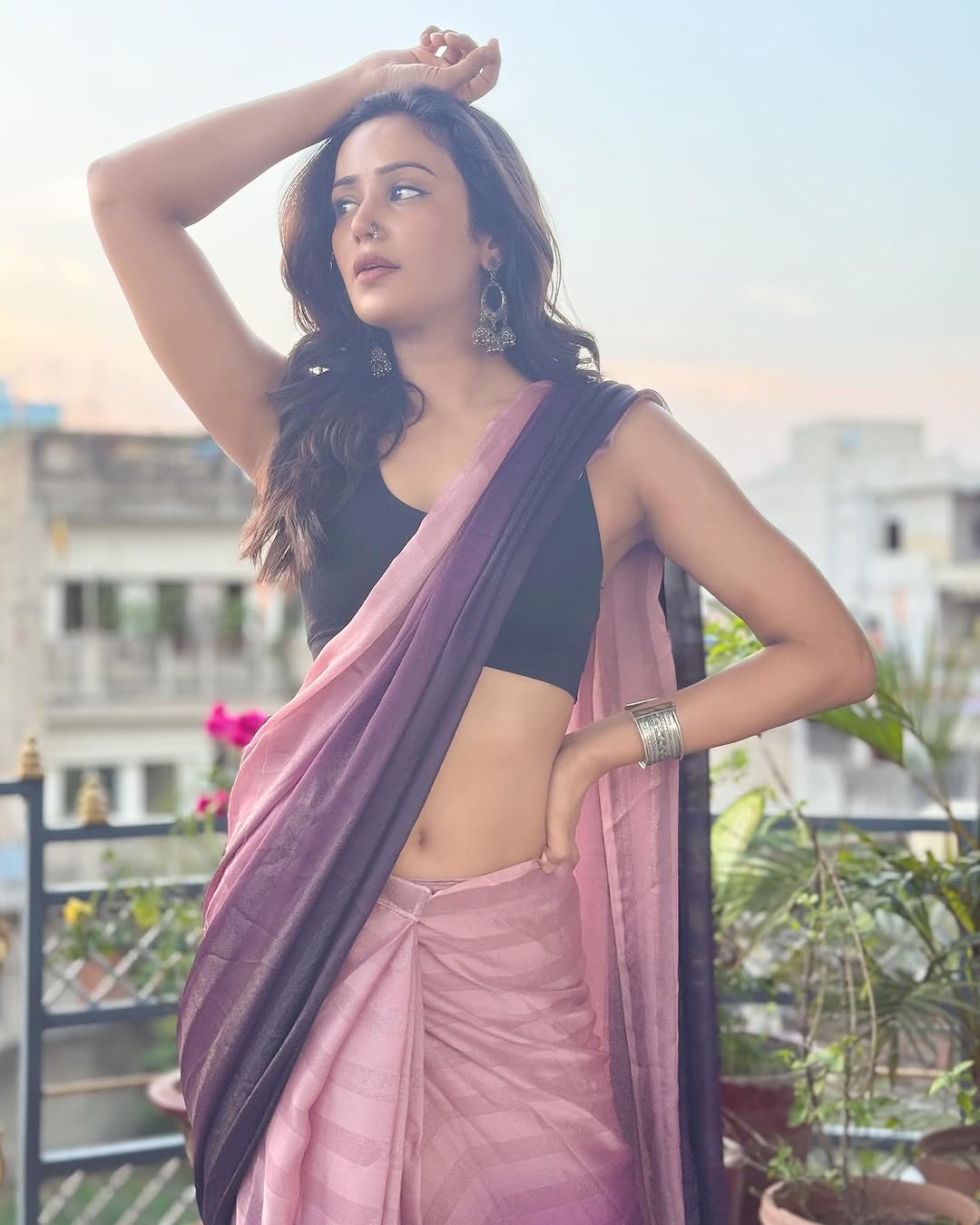 Anaira Gupta Stuns in Traditional Saree Look Anaira Gupta Stuns in Traditional Saree Look