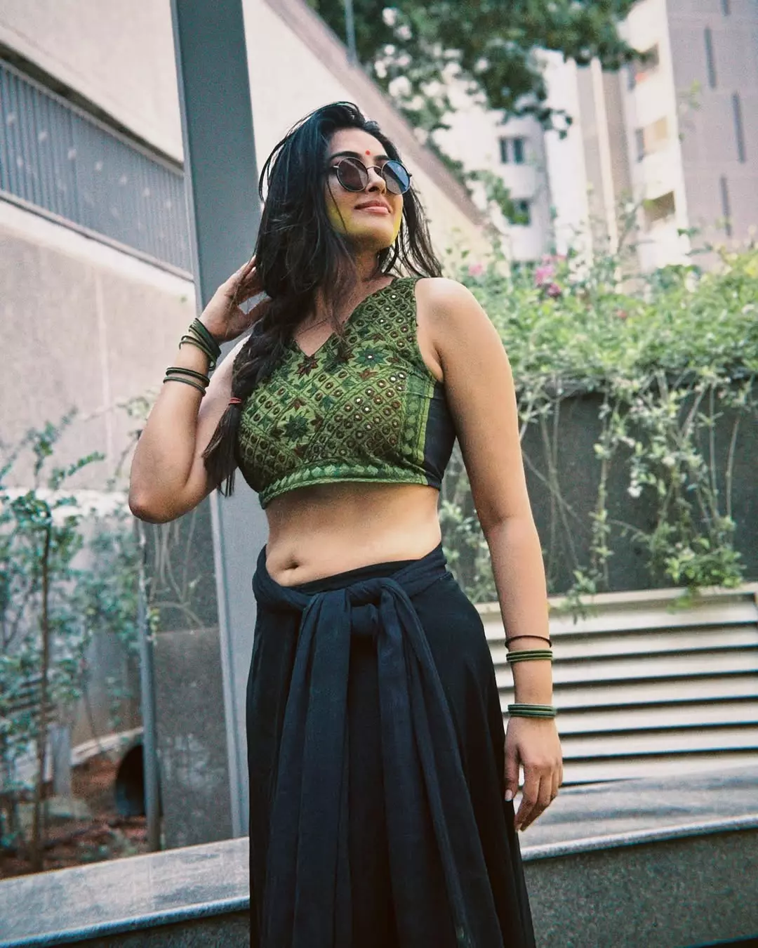 Divi Vadthya Flaunts Fierce Fitness Look, Bigg Boss Star Turns Heads Divi Vadthya Flaunts Fierce Fitness Look, Bigg Boss Star Turns Heads