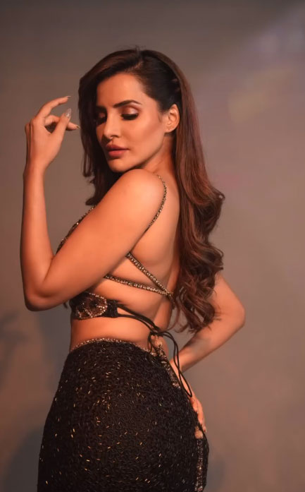 Ashu Reddys Most Captivating Instagram Moments