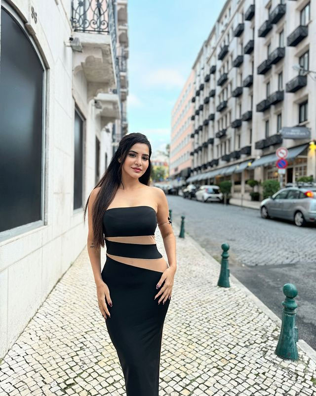 Ashu Reddys Most Captivating Instagram Moments