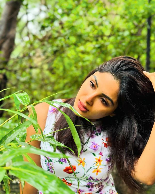 With Samyuktha Menon Feel The Burn Baby