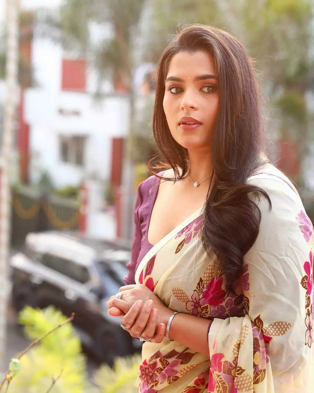 Did Kavya Ignore Eclipse Traditions for These Pictures?