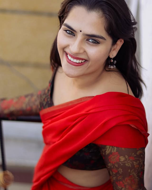 Did Kavya Ignore Eclipse Traditions for These Pictures?