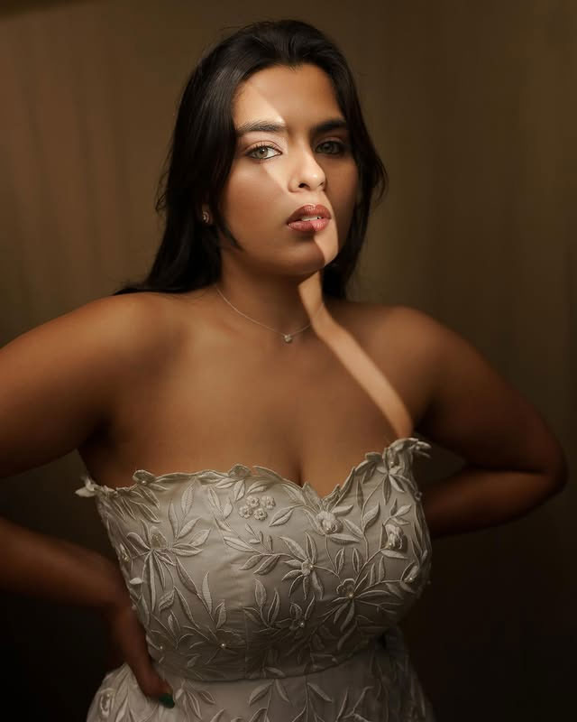 Did Kavya Ignore Eclipse Traditions for These Pictures? Did Kavya Ignore Eclipse Traditions for These Pictures?