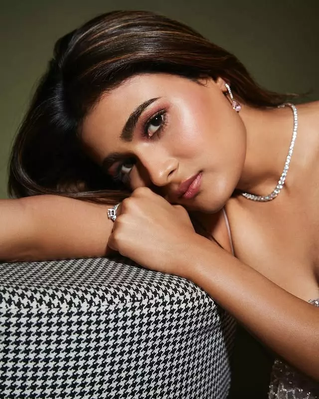 Shalini Pandeys Natural Beauty in Focus