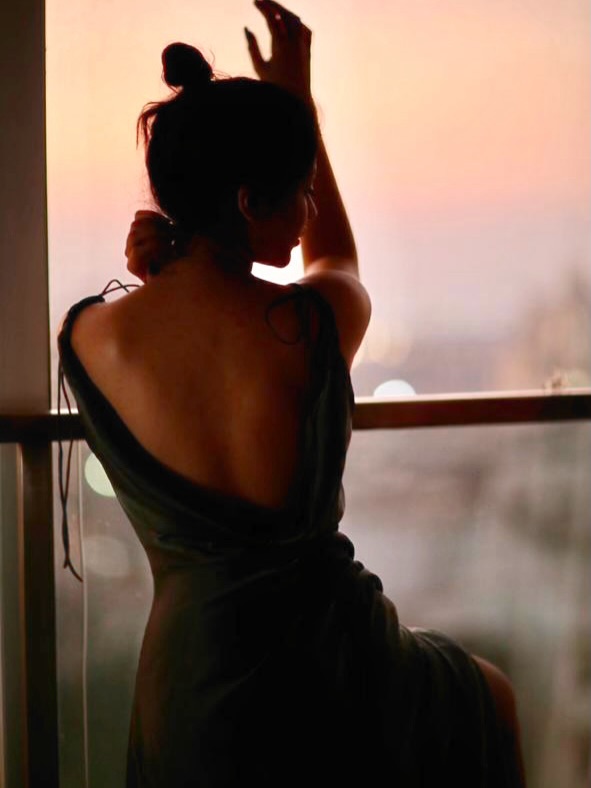 Priyanka Jawalkars Glam March Post Wins Hearts on Instagram Priyanka Jawalkars Glam March Post Wins Hearts on Instagram