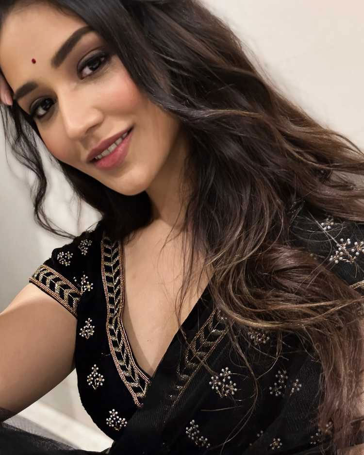 Priyanka Jawalkars Glam March Post Wins Hearts on Instagram Priyanka Jawalkars Glam March Post Wins Hearts on Instagram