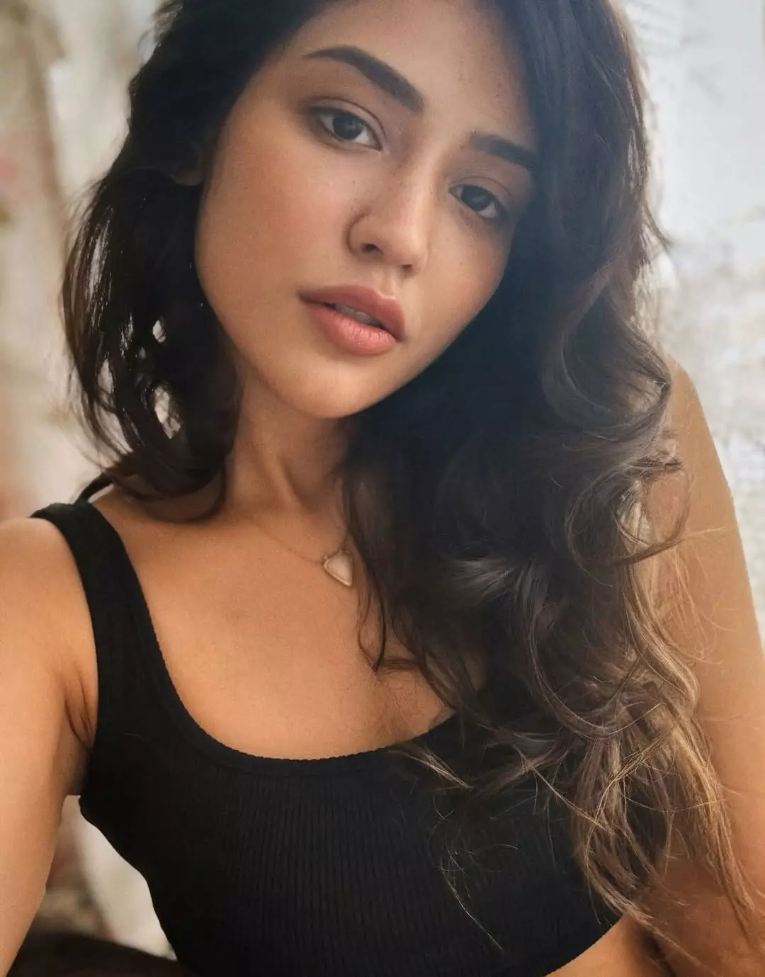 Priyanka Jawalkars Glam March Post Wins Hearts on Instagram Priyanka Jawalkars Glam March Post Wins Hearts on Instagram