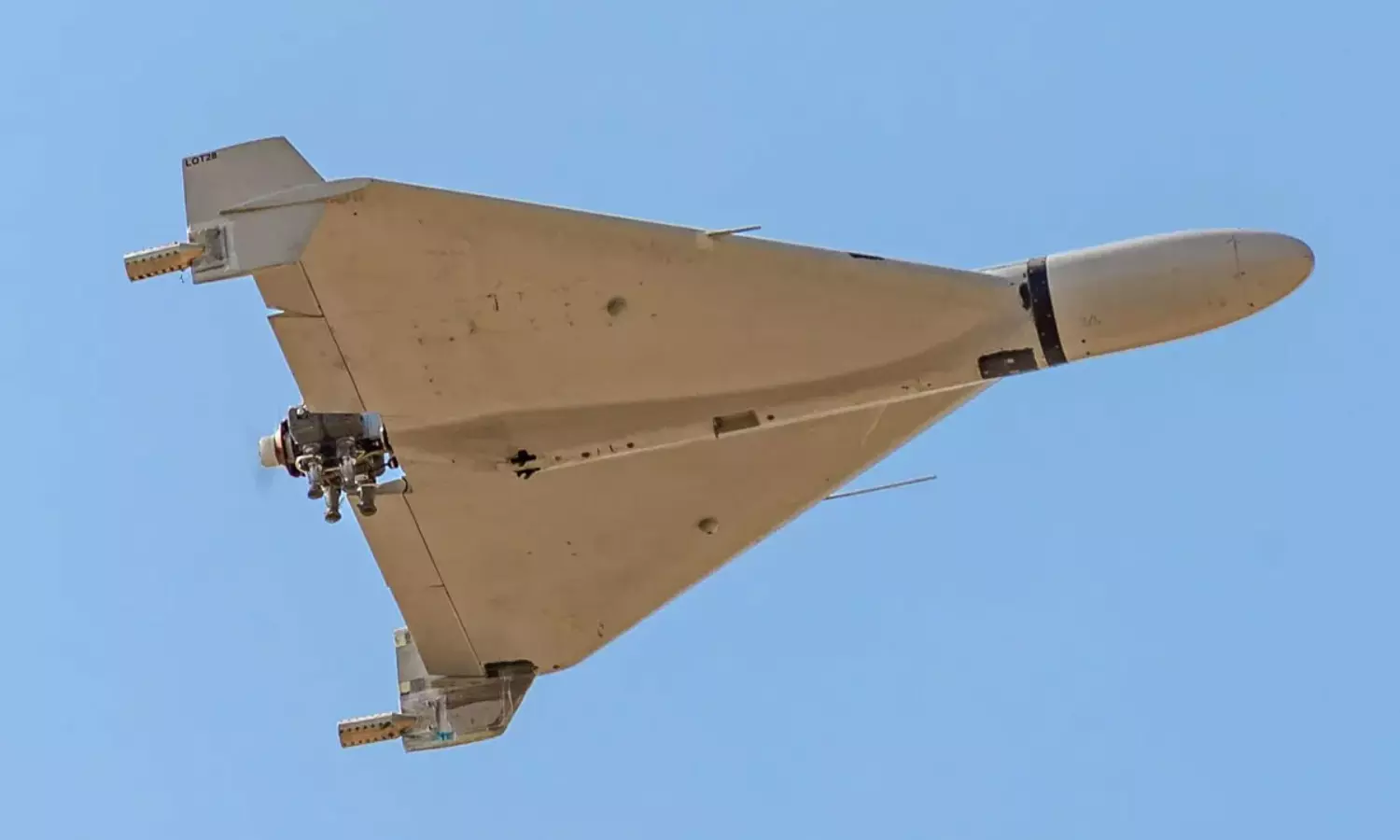 అమెరికా రాడార్లకే దొరకని ఇరాన్ డ్రోన్లు: ప్లాస్టిక్‌తో తయారై.. ప్రపంచాన్ని వణికిస్తూ!